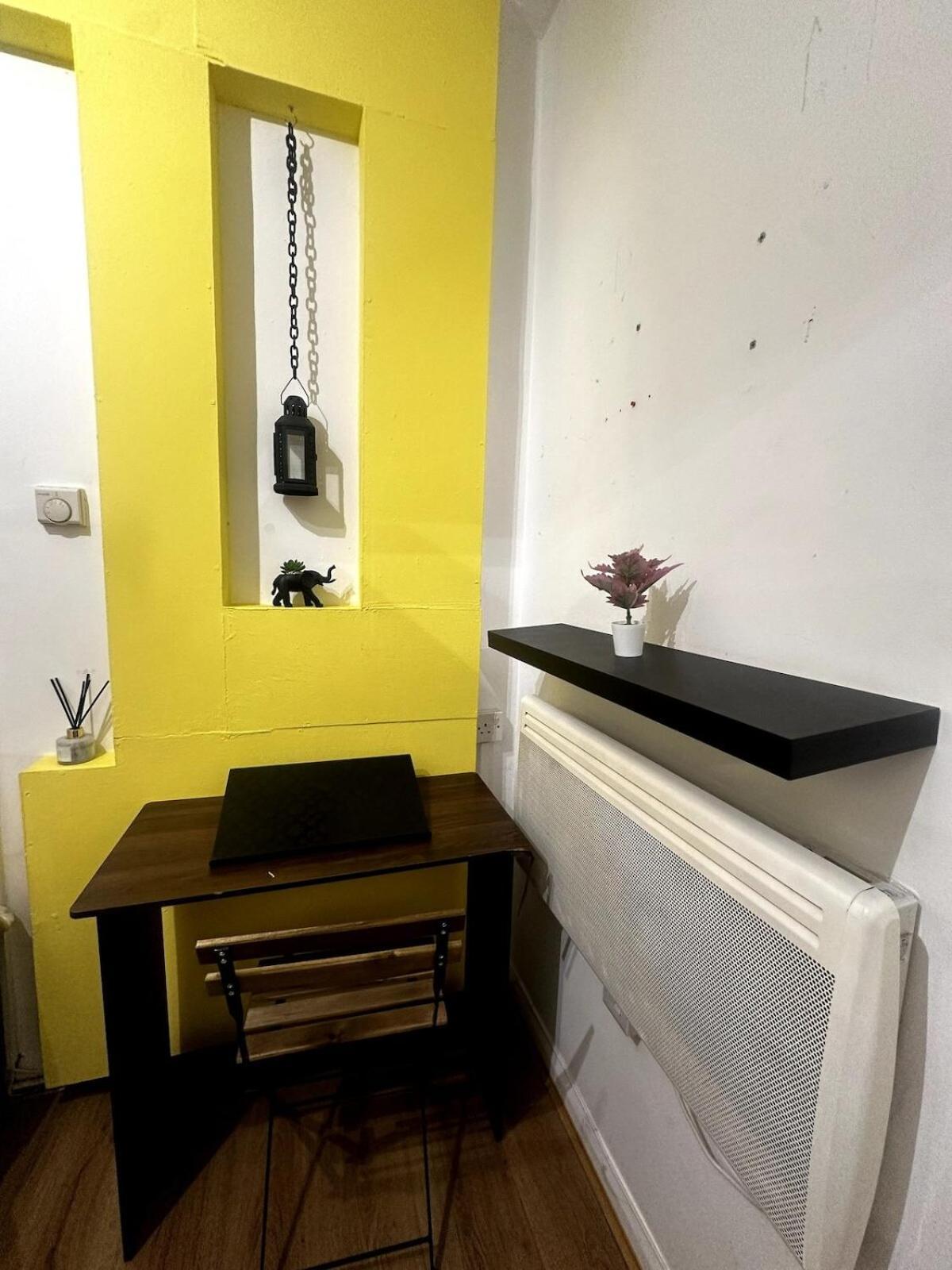 Cosy 1 Bedroom With Parking * Birmingham