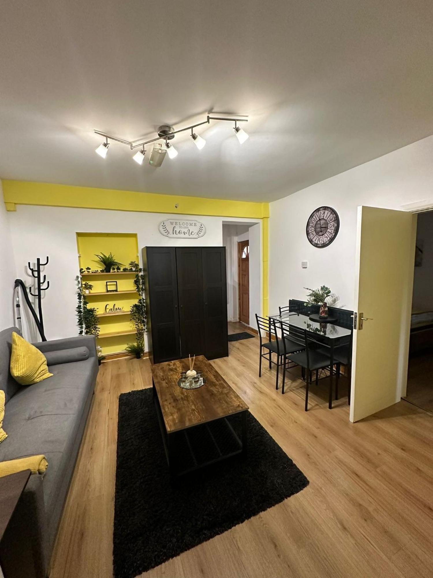 Cosy 1 Bedroom With Parking Apartment Birmingham